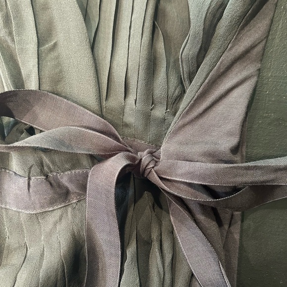 Miilla Sheer 100% Silk Size Large Wrap Shirt Charcoal Gray. New With Tags. - Picture 6 of 8